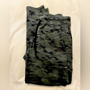 Bevy Flog Camo Jogger